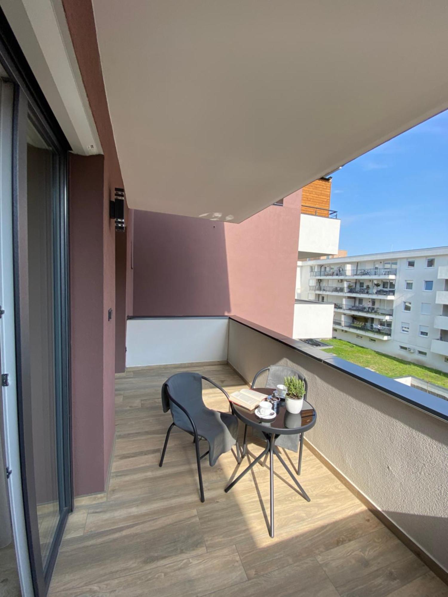 T27 Free Parking Ingyenes Zart Parkolo Apartment
