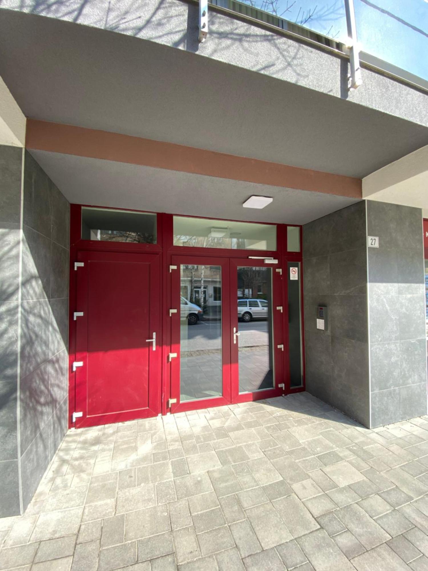 T27 Free Parking Ingyenes Zart Parkolo Apartman Győr