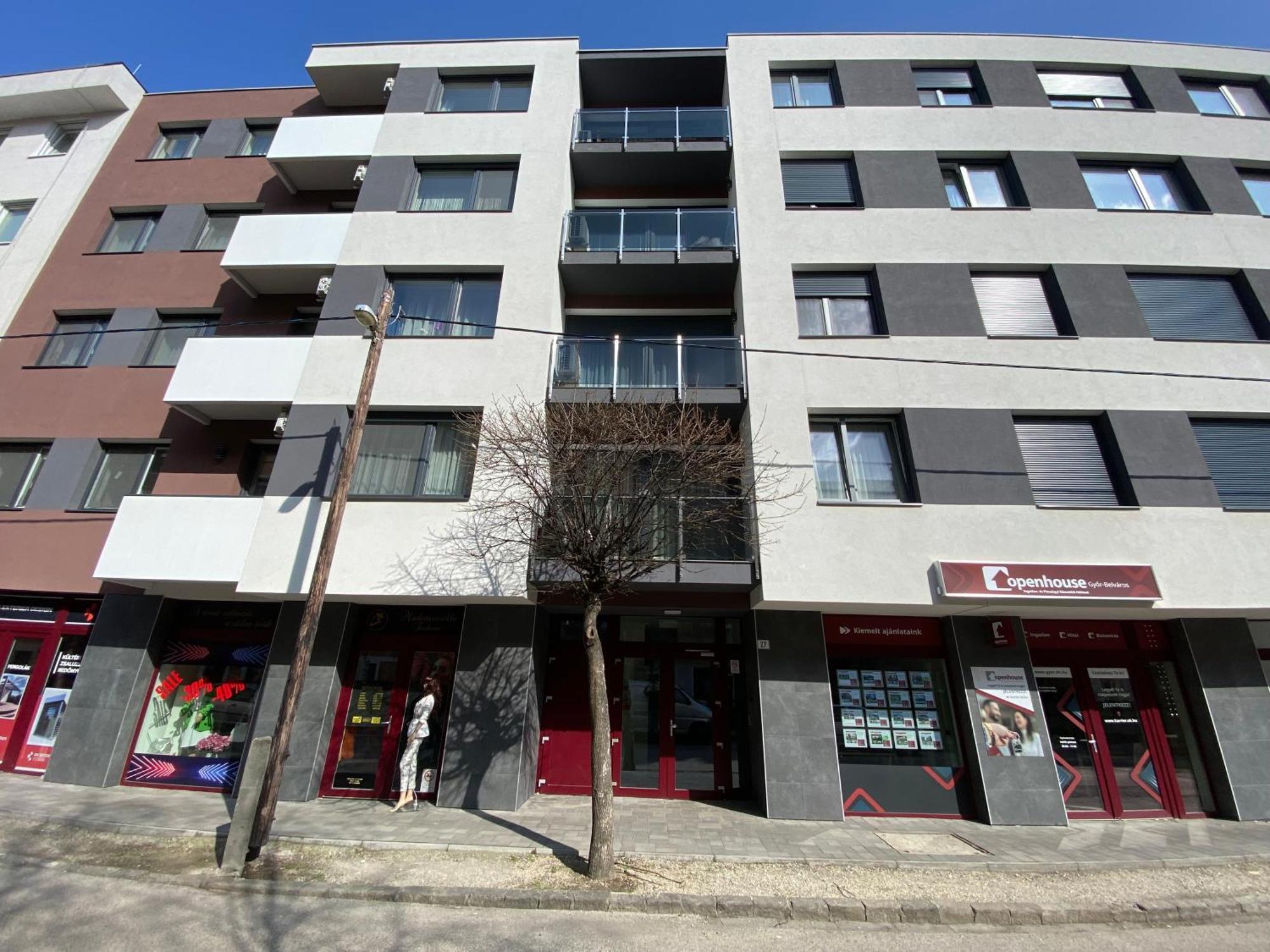 T27 Free Parking Ingyenes Zart Parkolo Apartman *